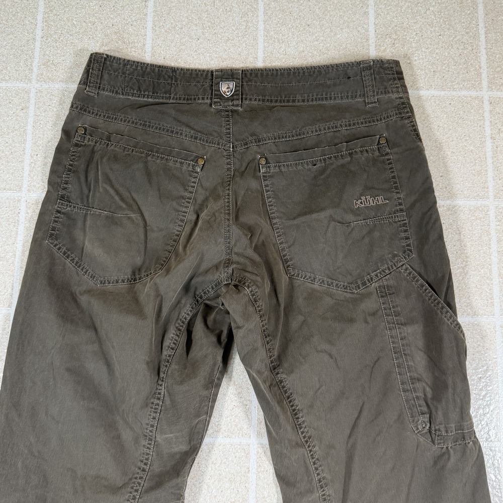 Kuhl Revolvr Pants Mens 32x34 Khaki Green Utility Cargo Stretch Hiking Workwear - Picture 4 of 11